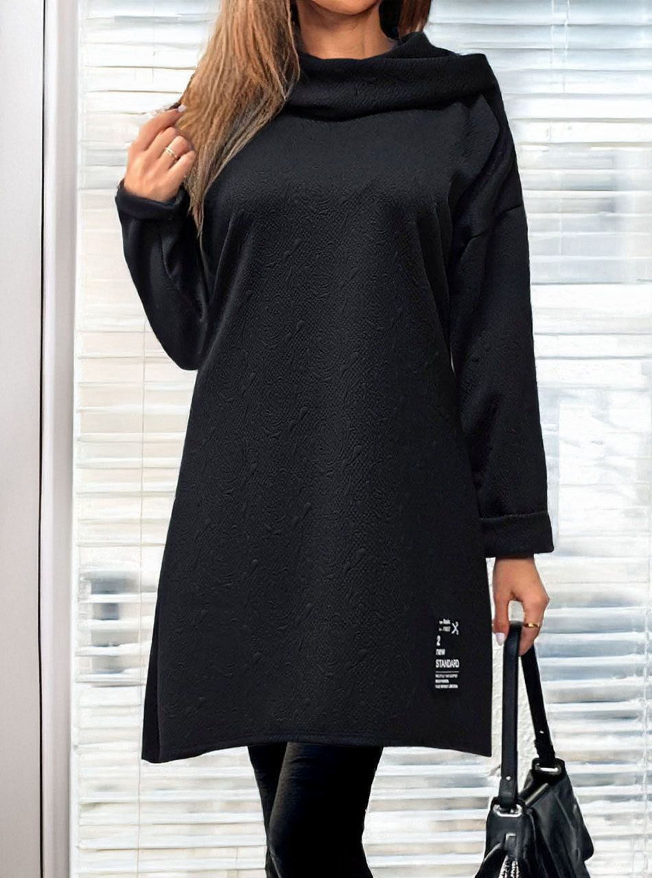 Kámzsás nyakú, anyagában mintás tunika (fekete)