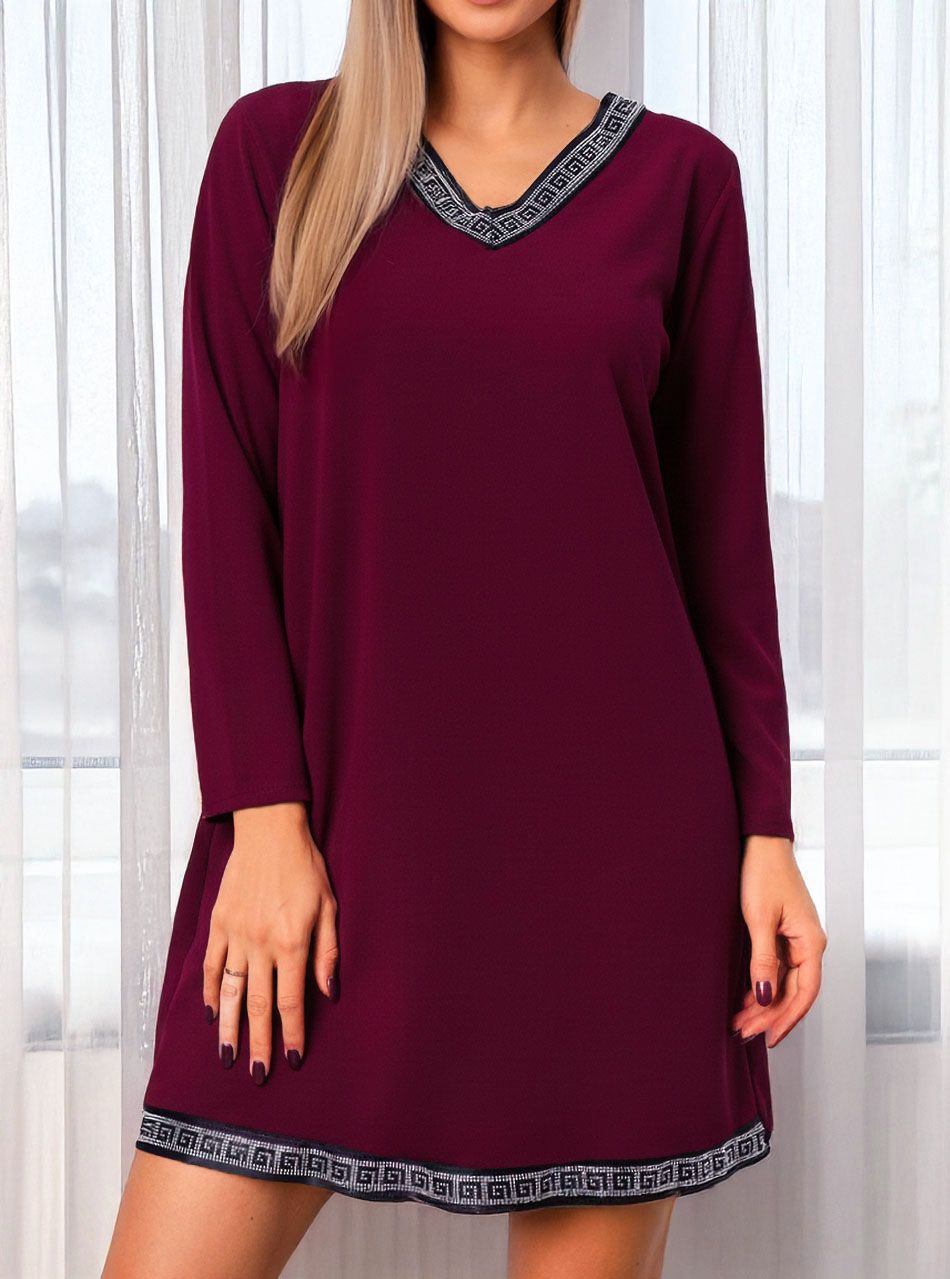 V nyakú, strasszdíszes ruha (bordó)