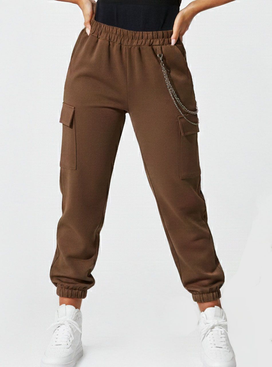 Alján gumírozott, láncdíszes nadrág (barna)