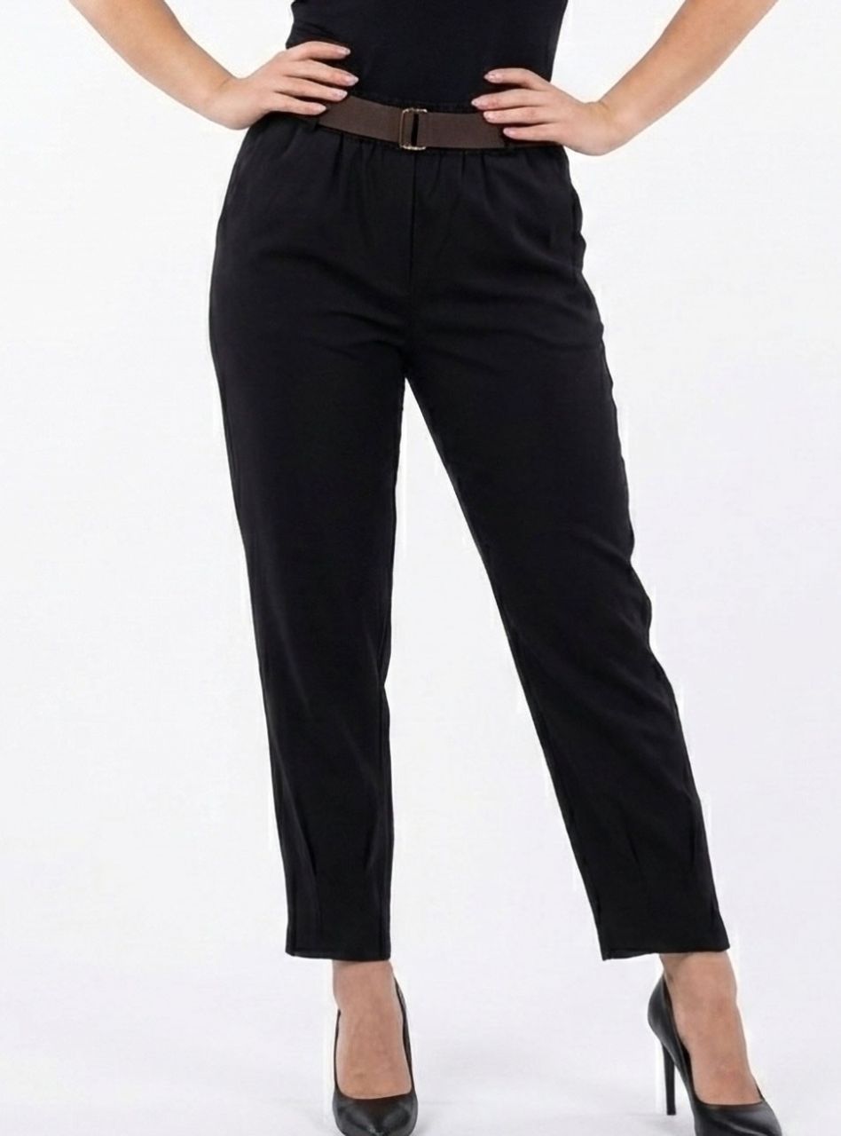 Alján tűzött, gumis derekú zsebes nadrág övvel (fekete)