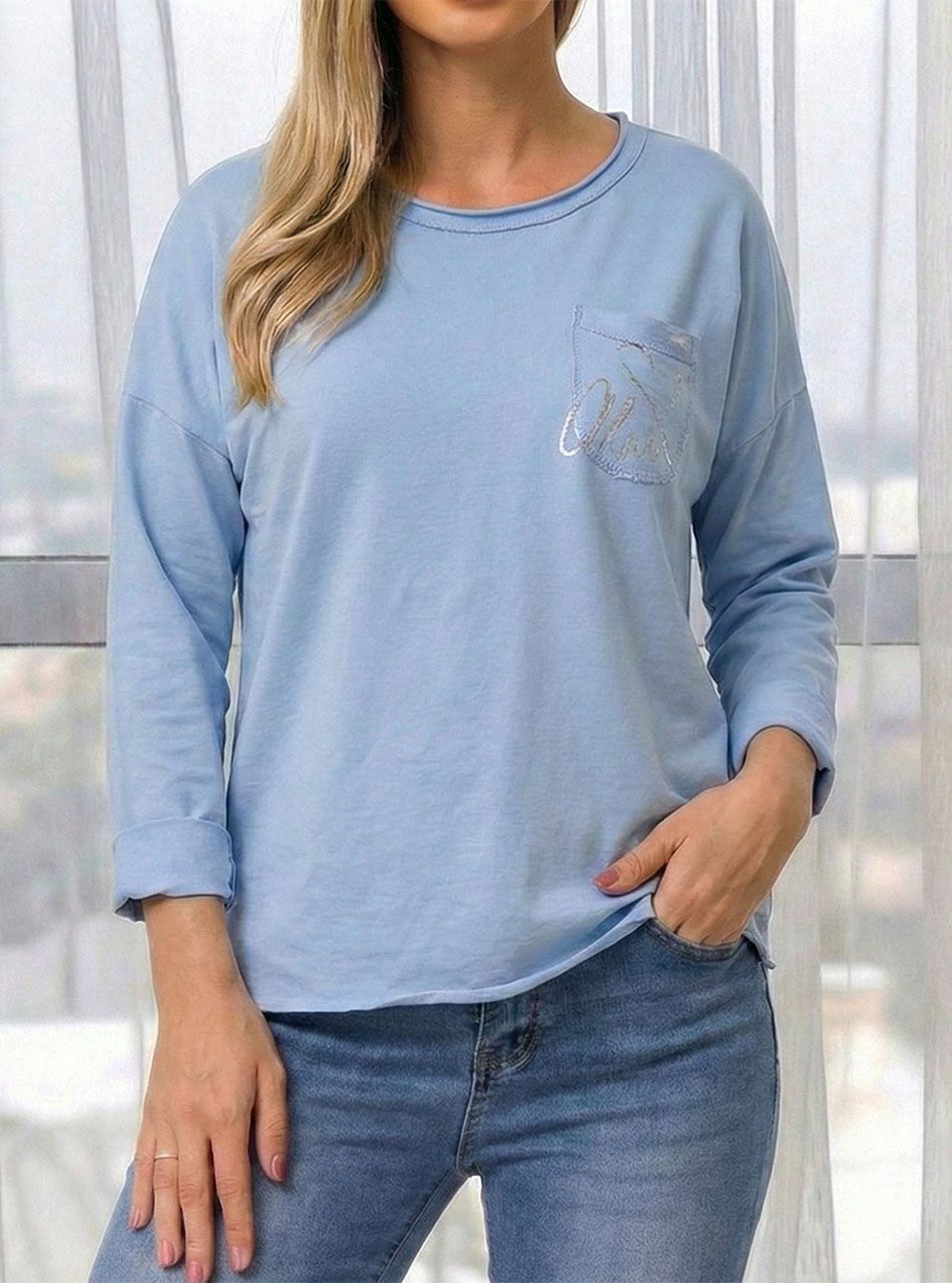 Ezüst feliratos, zsebes felső (világoskék)