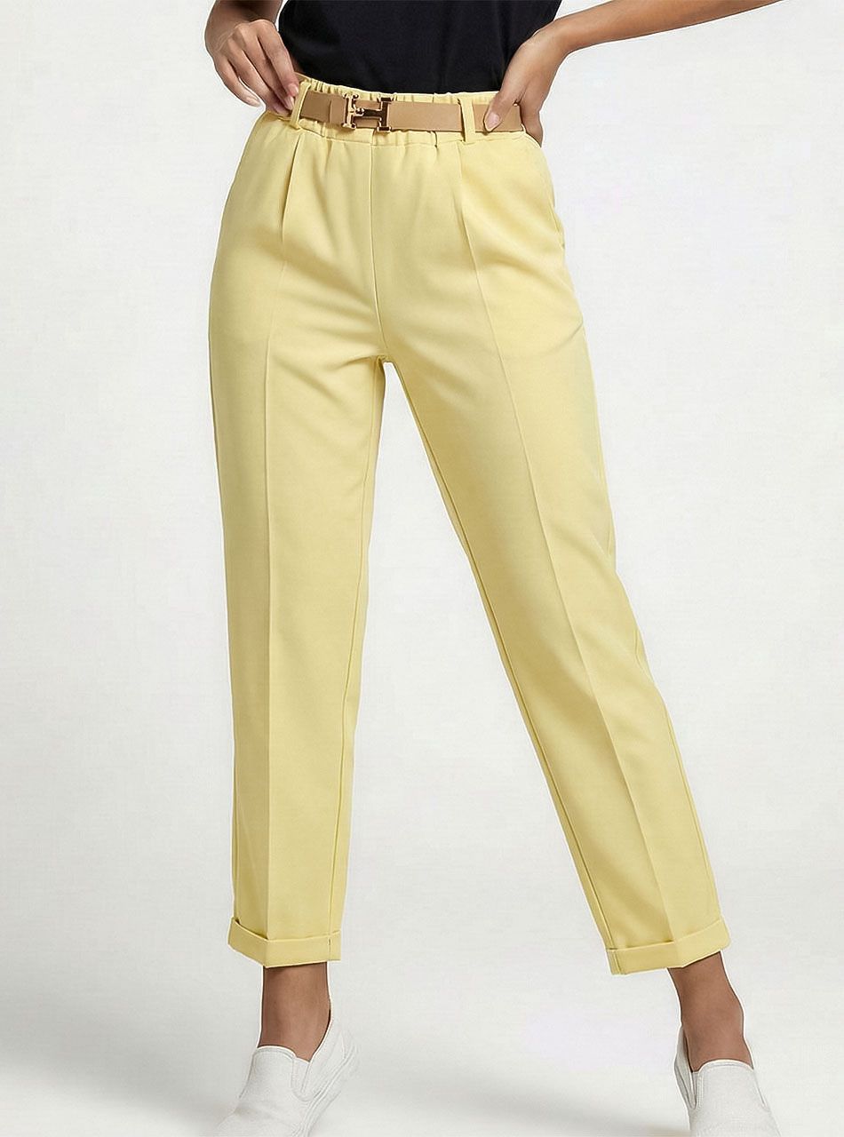 Hannah, elöl tűzött gumis derekú zsebes nadrág övvel (sárga)