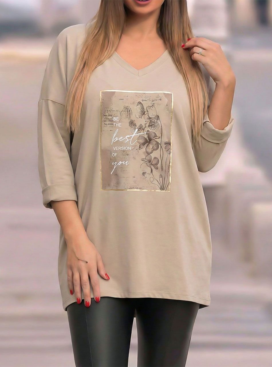 V nyakú, extra bő mintás felső (tejeskávé)