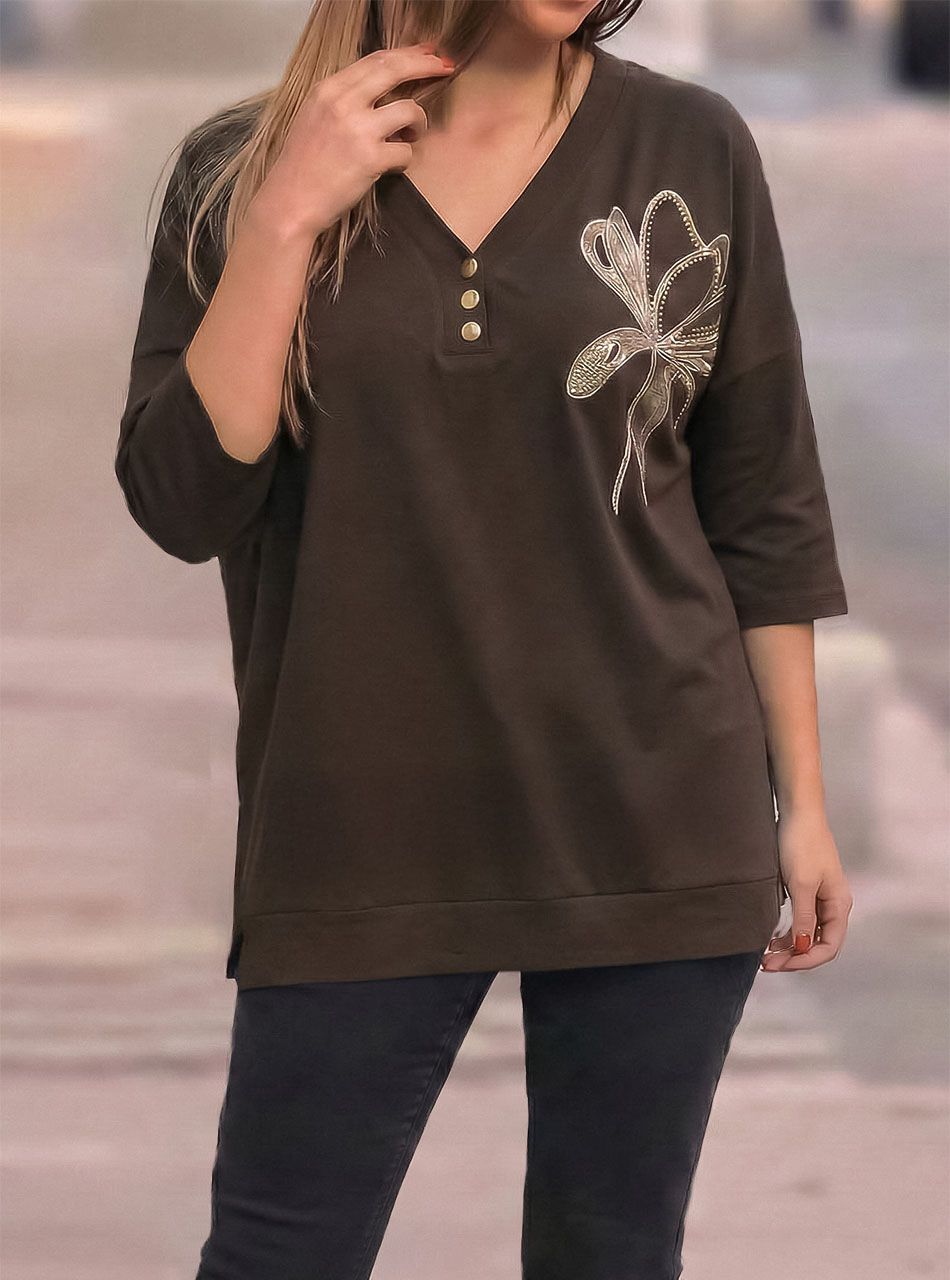 Nyomott mintás, gombdíszes extra bő felső (csokibarna)