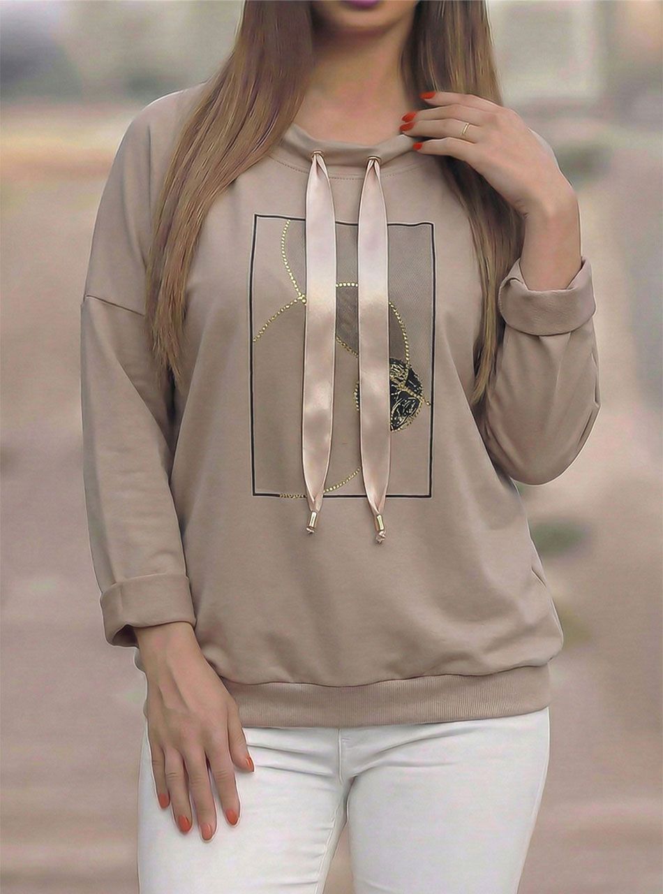 Nyaknál húzható, passzés aljú felső (tejeskávé)