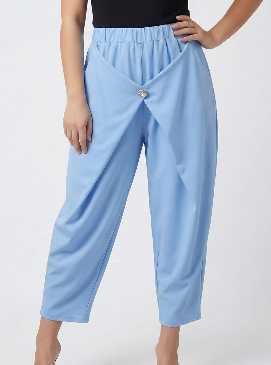 Grace, gombdíszes gumis derekú zsebes nadrág (világoskék)