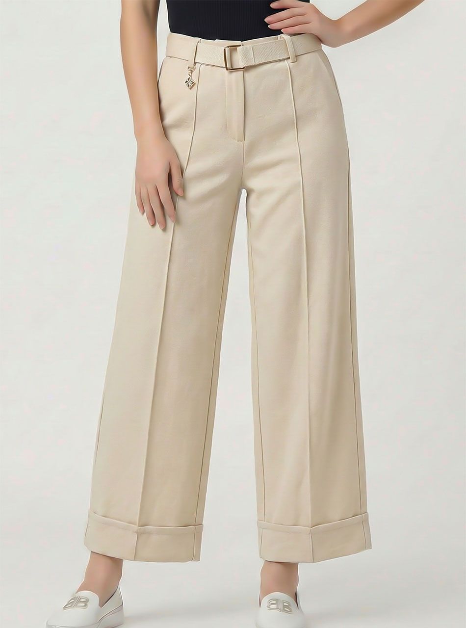 Elöl tűzött, felhajtott szárú dumis derekú zsebes nadrág (krém)