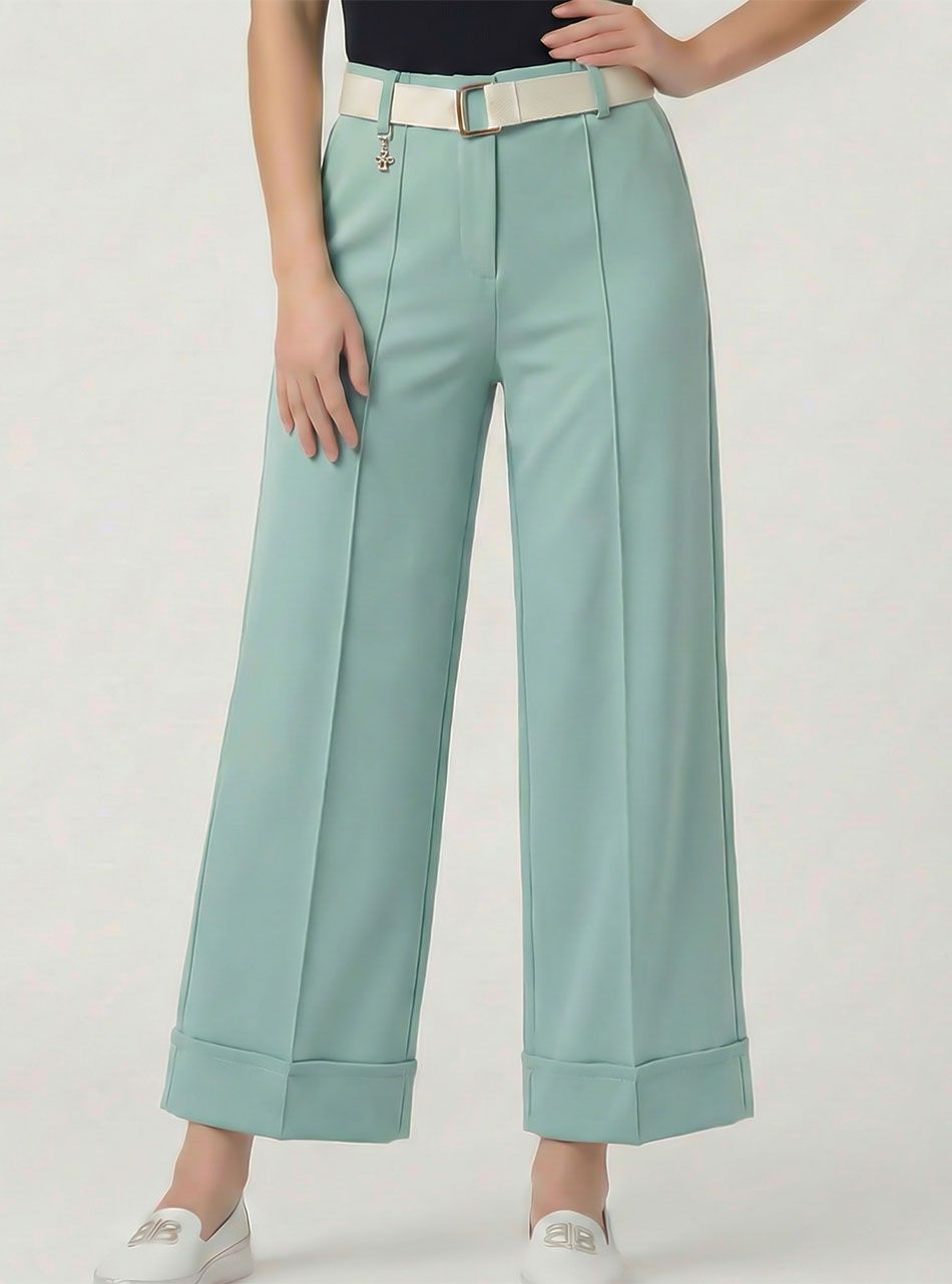 Elöl tűzött, felhajtott szárú dumis derekú zsebes nadrág (világoszöld)