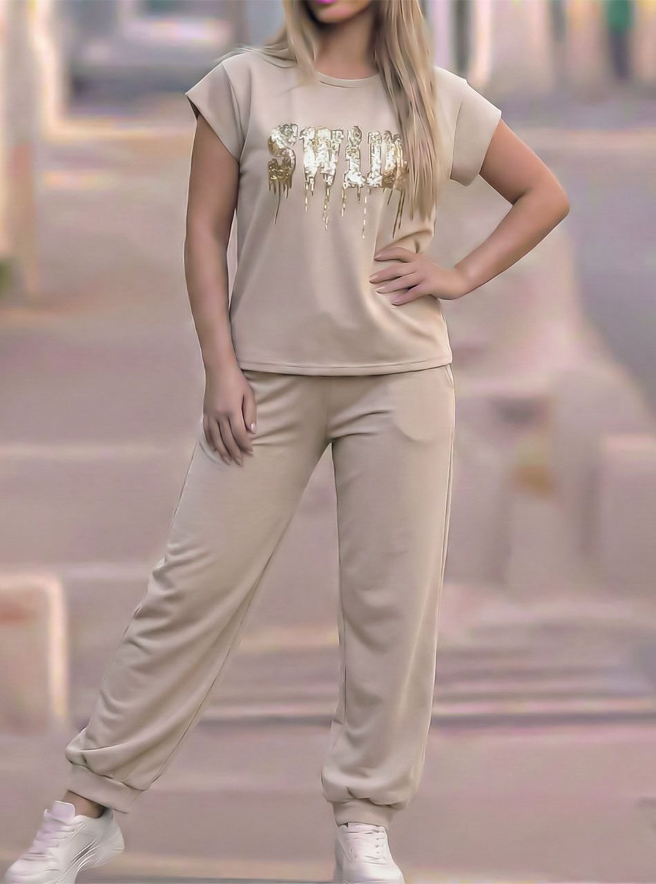 Flitteres együttes (bézs)