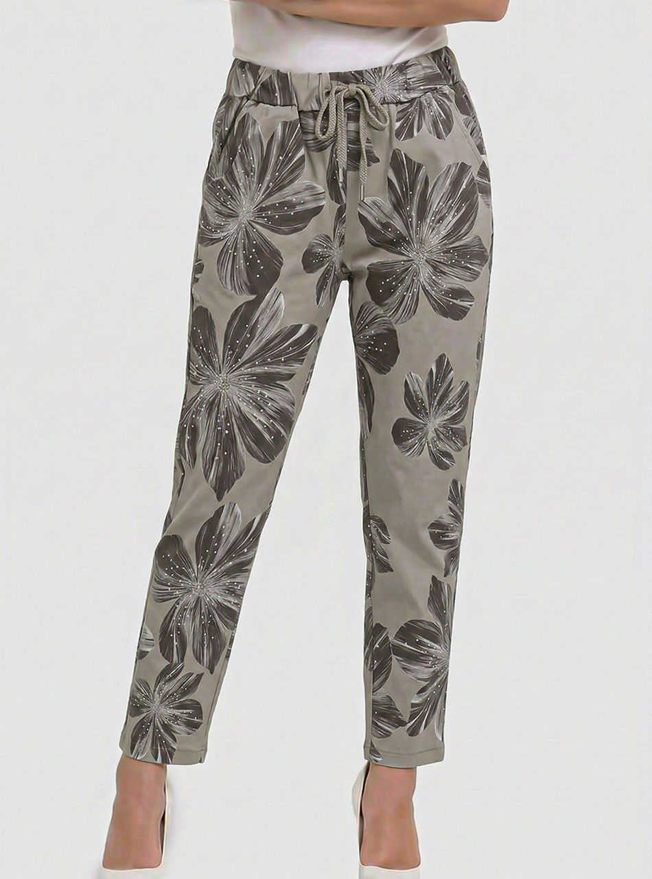 Virág mintás, gumis derekú zsebes nadrág (tejeskávé)