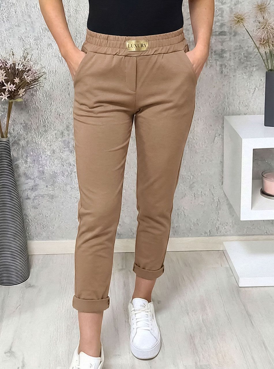 Luxury, gumis derekú zsebes nadrág I. (tejeskávé)