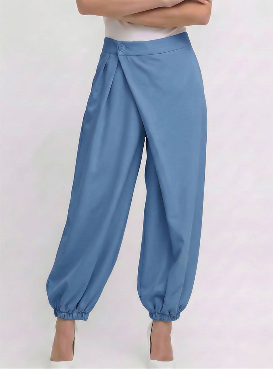 Gumis aljú, átlapolt nadrág (farmerkék)