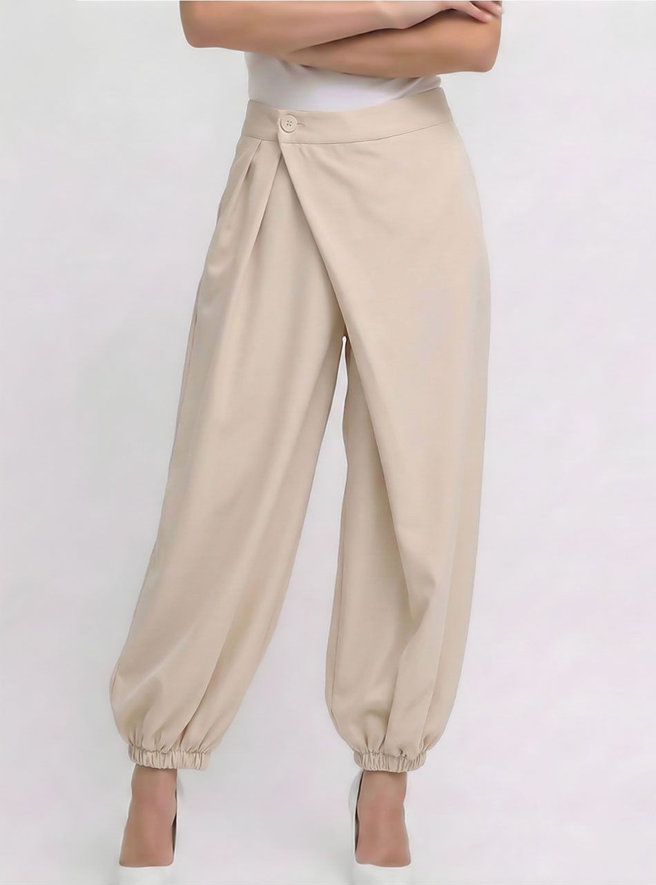 Gumis aljú, átlapolt nadrág (bézs)