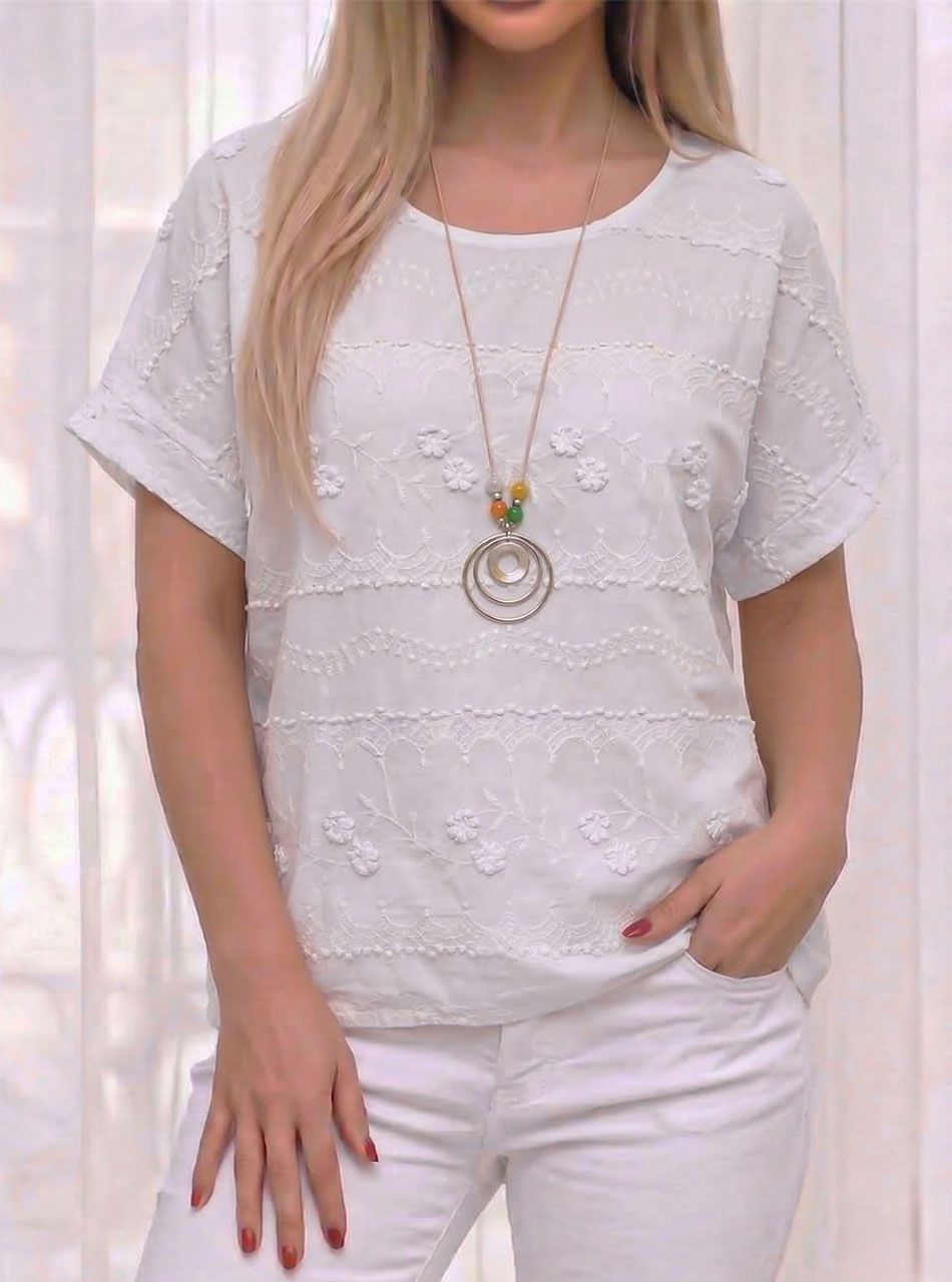 Hímzett mintás felső nyaklánccal (fehér)