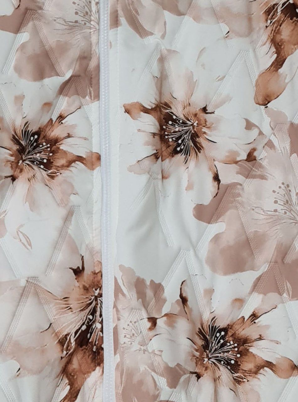 Virág mintás-kapucnis, zsebes kabát (tejeskávé)