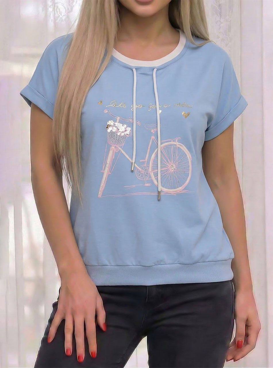 Nyaknál húzható, passzés aljú mintás felső (világoskék)