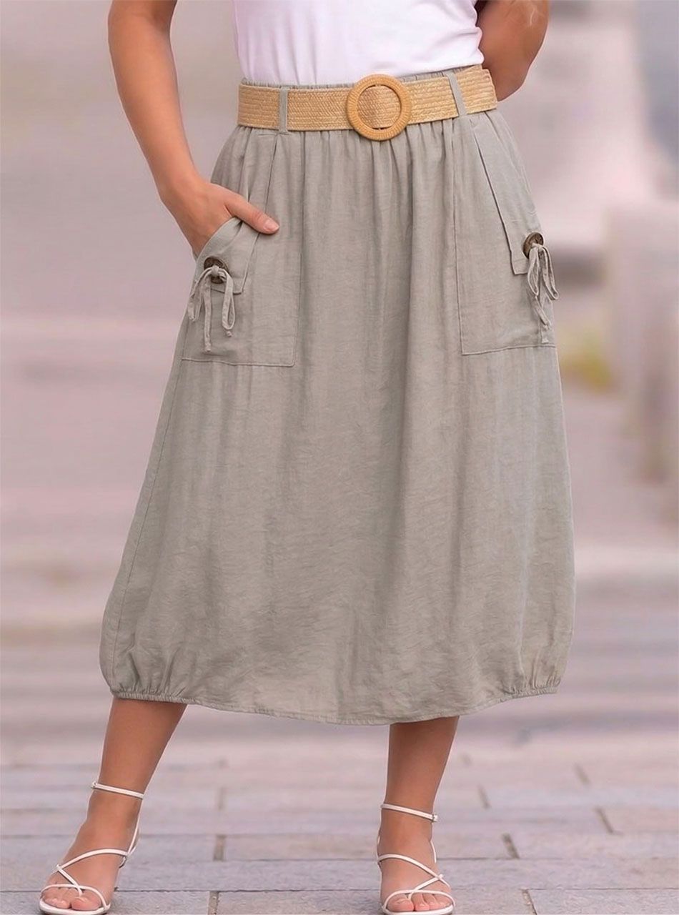 Gombdíszes, gumis derekú szoknya övvel (tejeskávé)