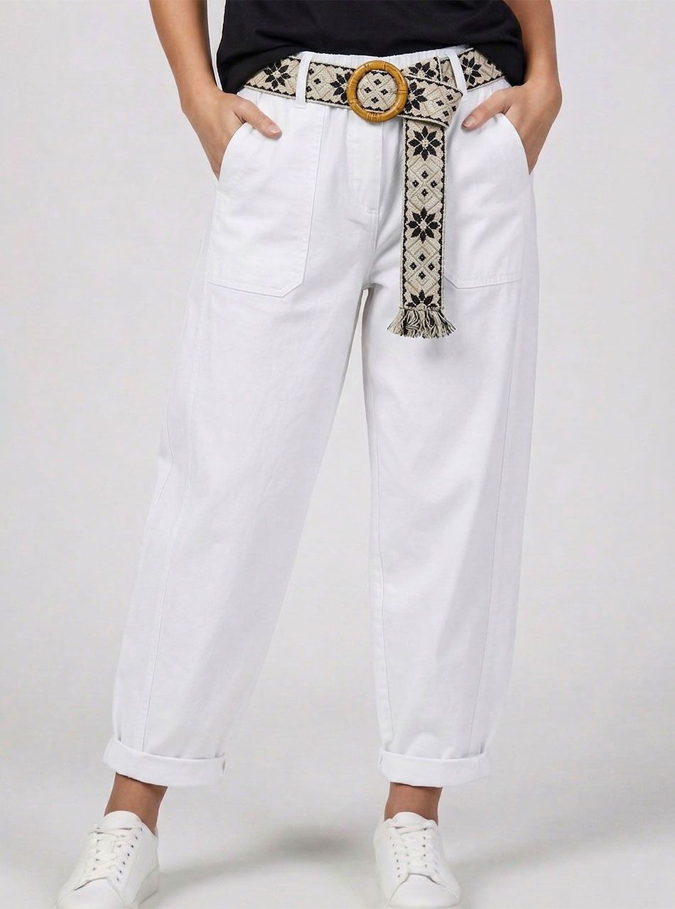 Elöl zsebes, gumis derekú nadrág övvel (fehér)