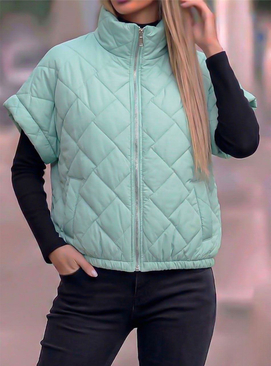 Rövid ujjú, steppelt kabát (világoszöld)