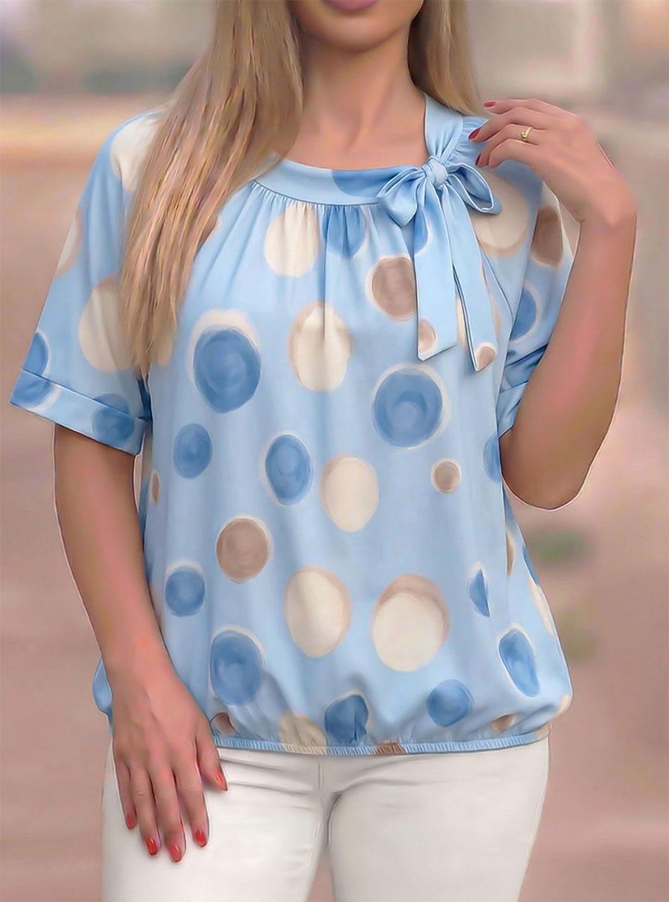 Nyaknál kötős, gumis aljú pöttyös felső (világoskék)