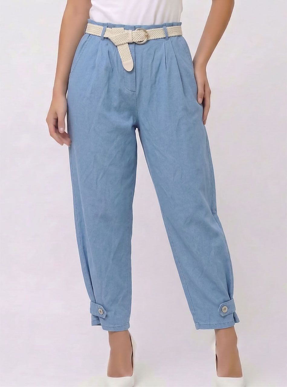 Alján gombos, farmer hatású zsebes nadrág övvel I.