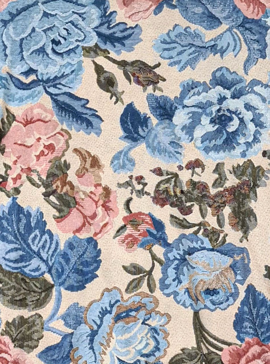 Kétoldalt hosszított, virág mintás felső (világoskék)