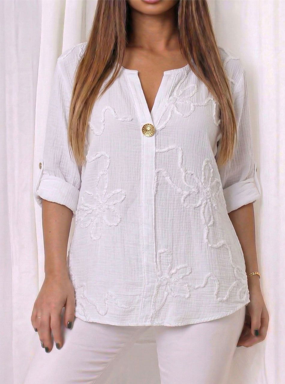 Géz anyagú, hímzett mintás felső (fehér)