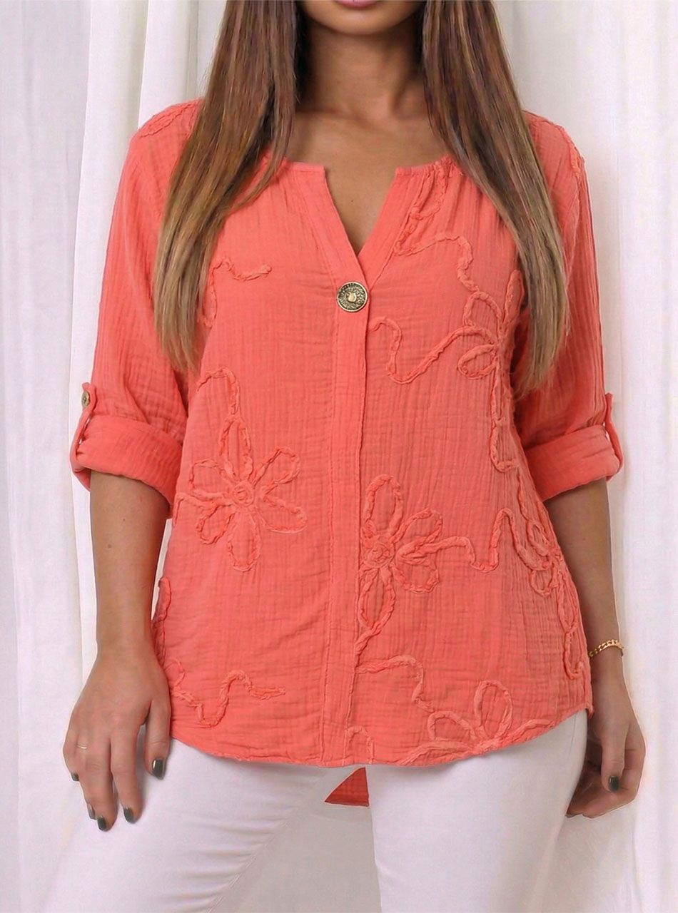 Géz anyagú, hímzett mintás felső (korall)