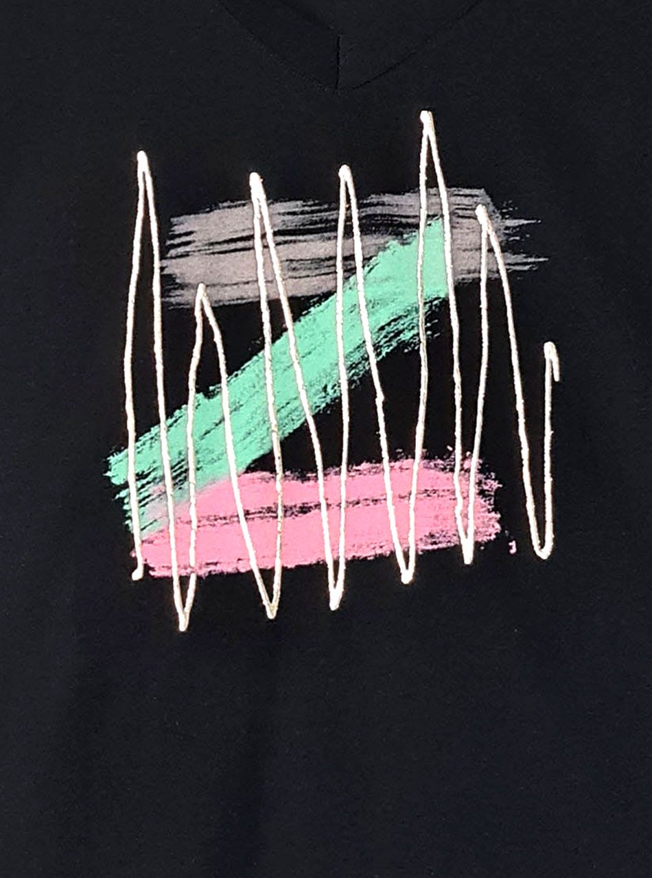 V nyakú, mintás laza felső (fekete)