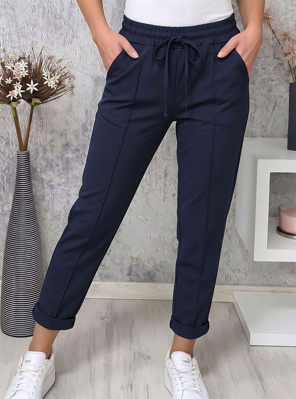 Elején tűzött, gumis derekú zsebes nadrág (sötétkék)