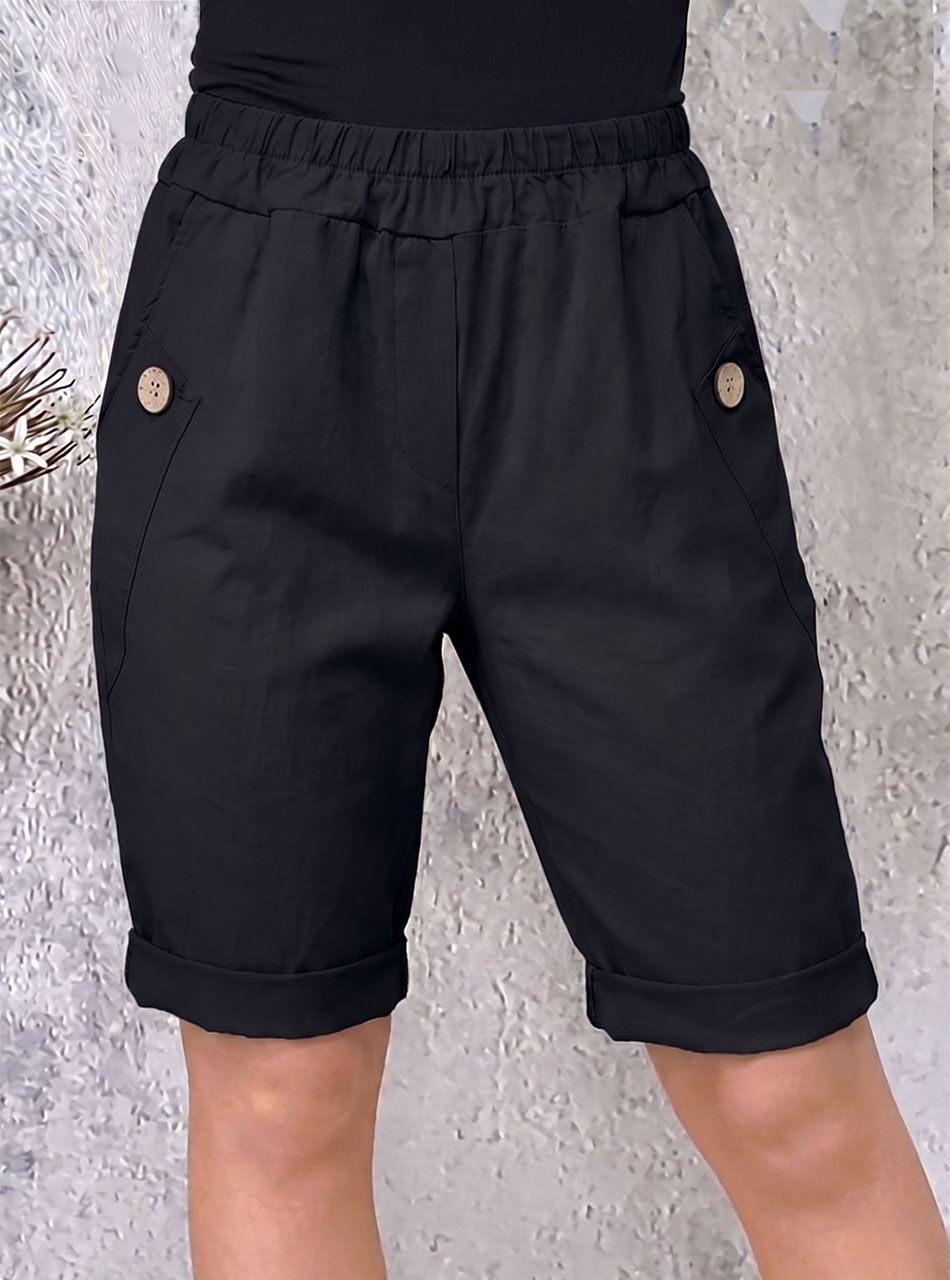 Gombdíszes, gumis derekú zsebes térdnadrág (fekete)