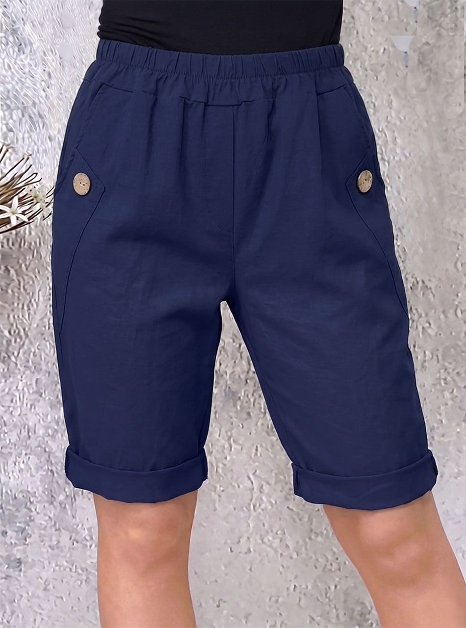 Gombdíszes, gumis derekú zsebes térdnadrág (sötétkék)