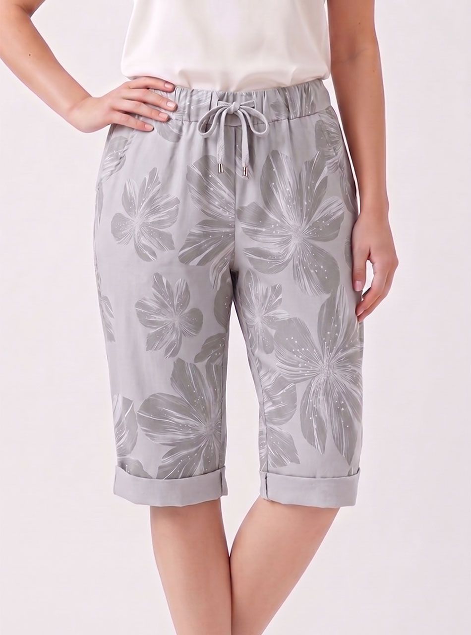 Virág mintás, gumis derekú zsebes térdnadrág (szürke)
